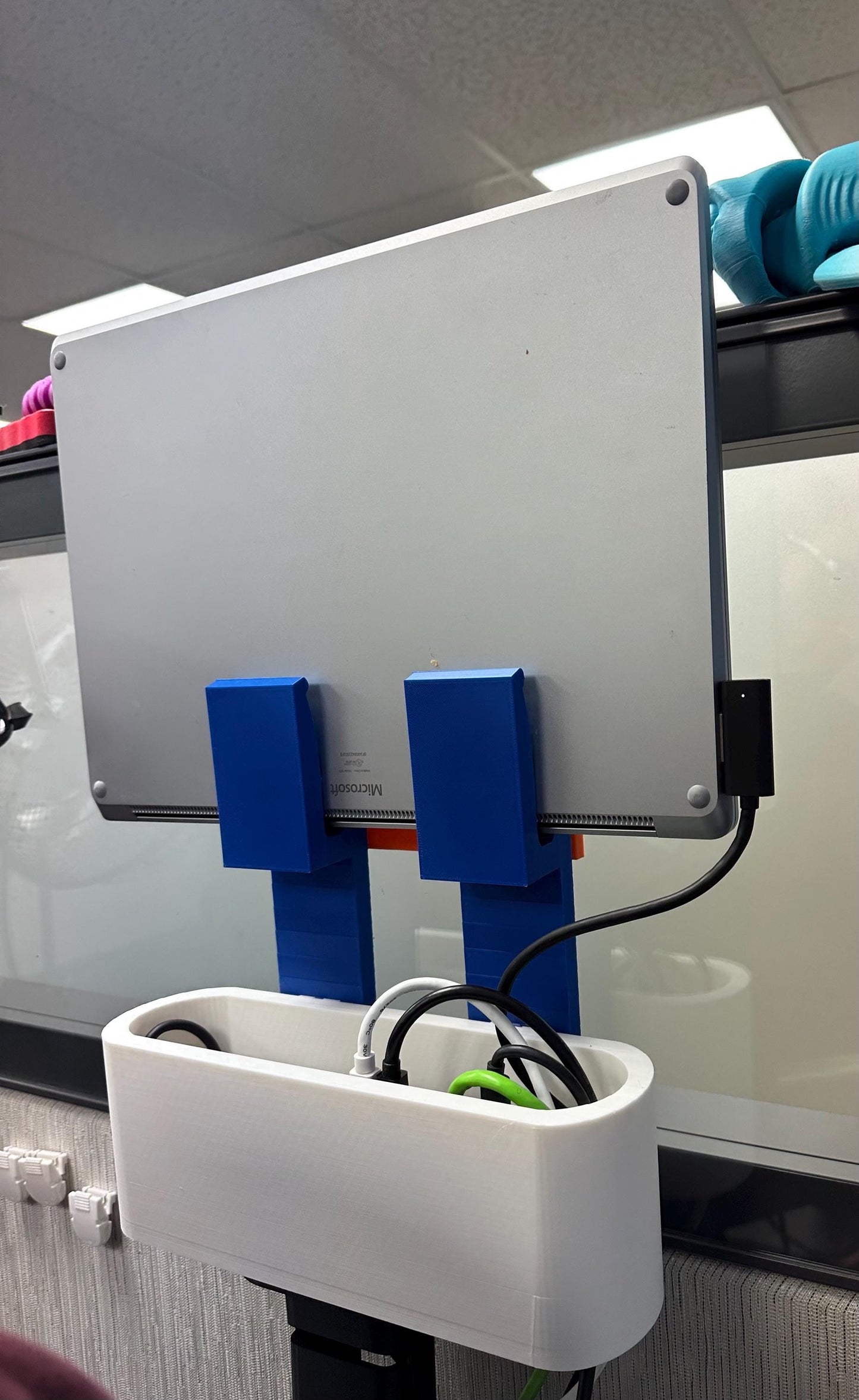 Cubicle Wall Docking Station for Surface & iPad – 3D Printed Desk Organizer | Space-Saving Office Accessory