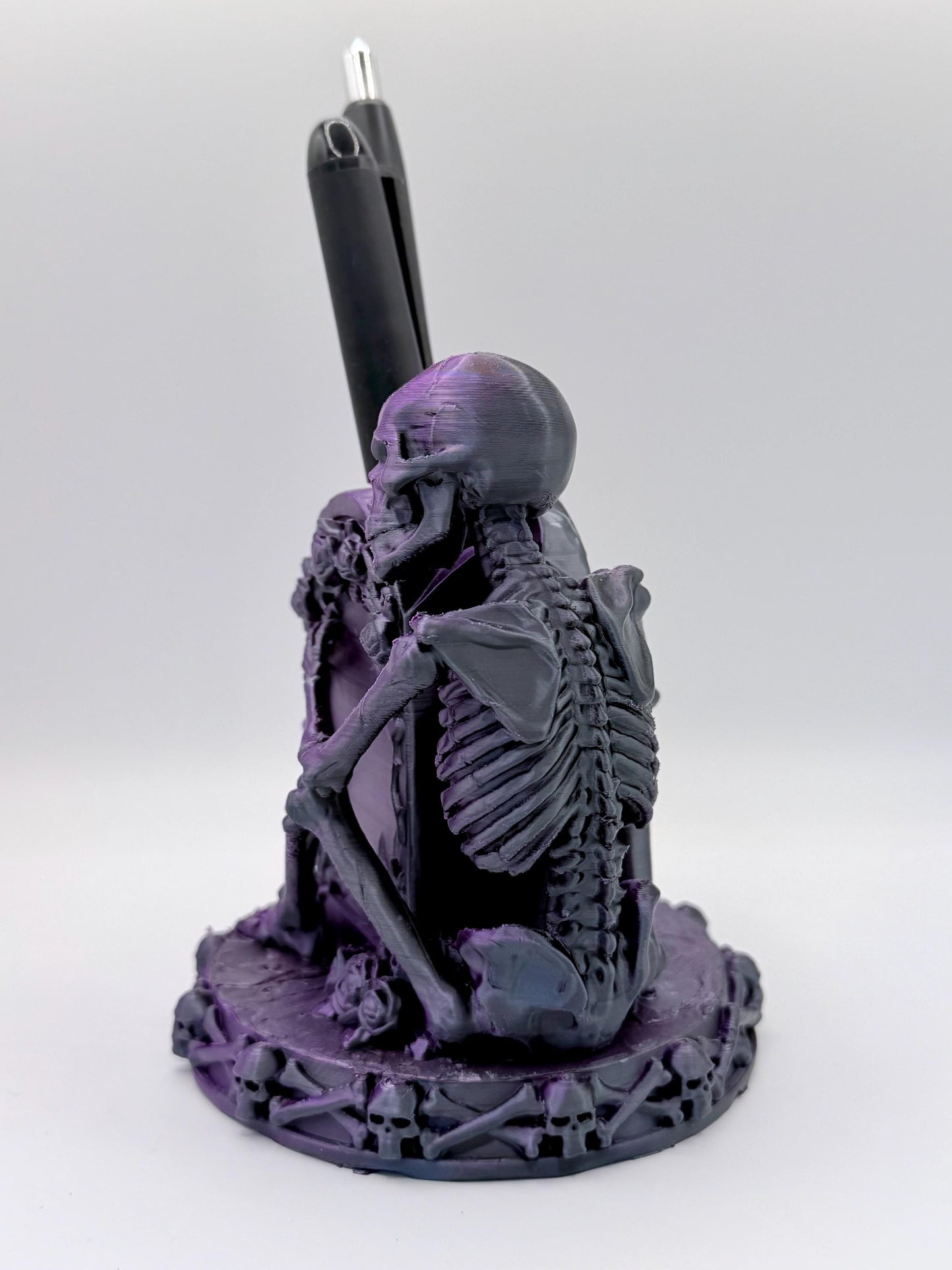 Skull and Roses Gothic Pen Holder