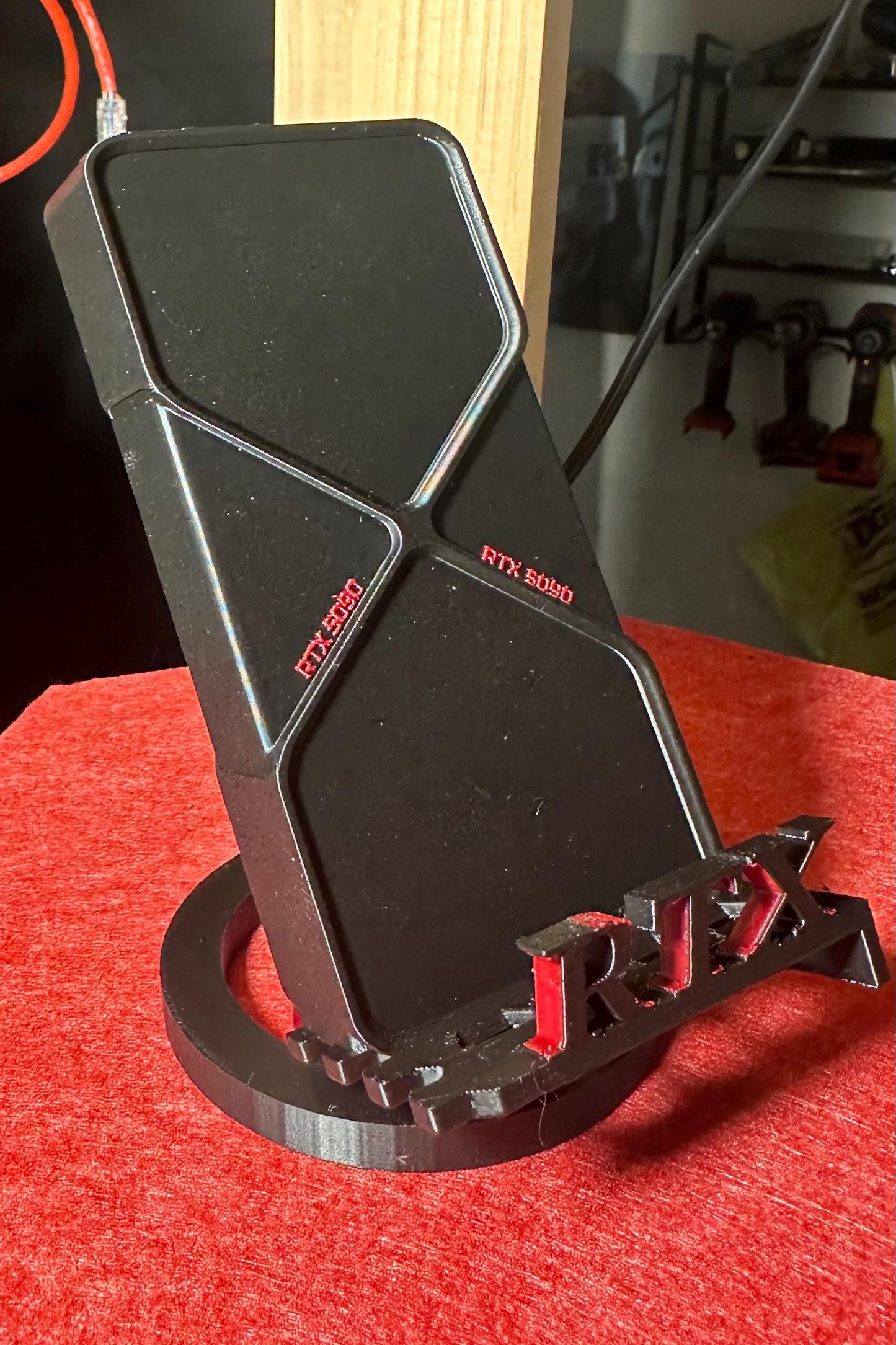 Pocket RTX 5090 Phone stand